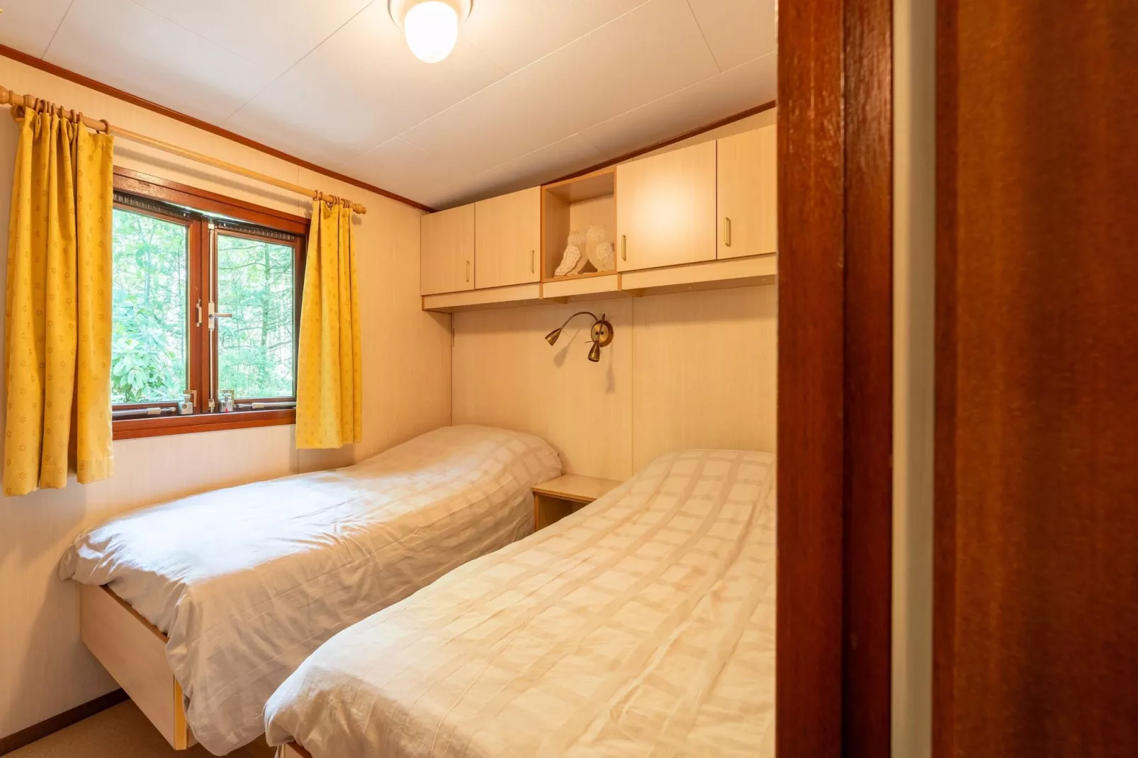 Huisje 37-Bedroom