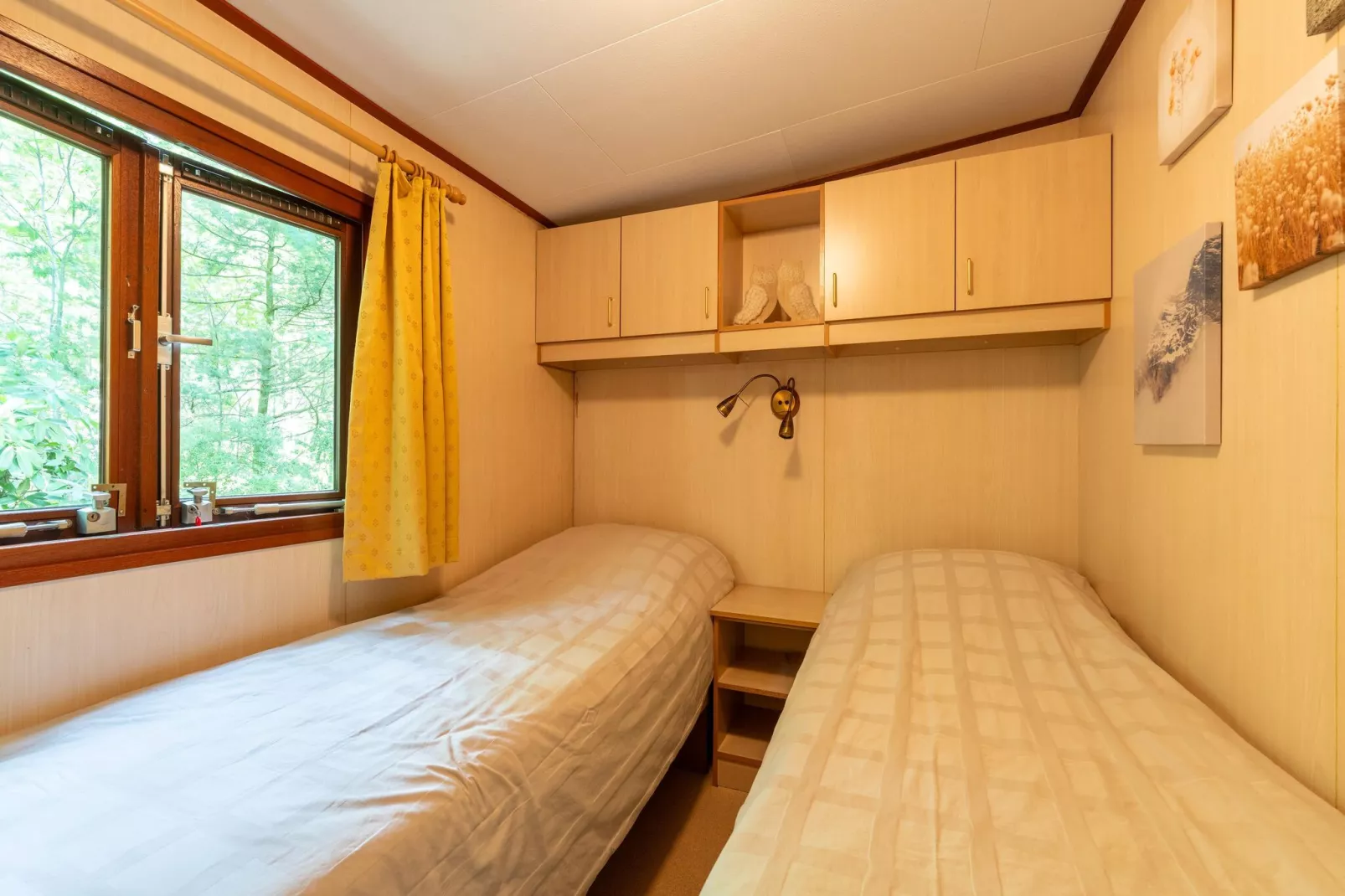 Huisje 37-Bedroom