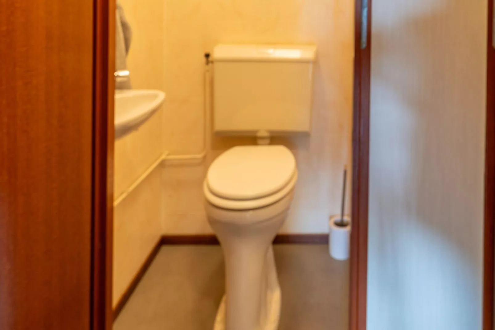 Huisje 37-Bathroom