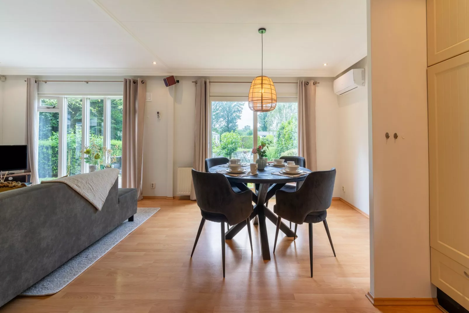 Buitenplaats Stoetenslagh-Dining room