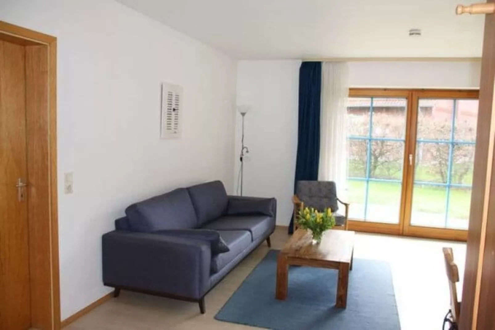 Kiebitzweg 12a EG Sonnenuhr-Living room