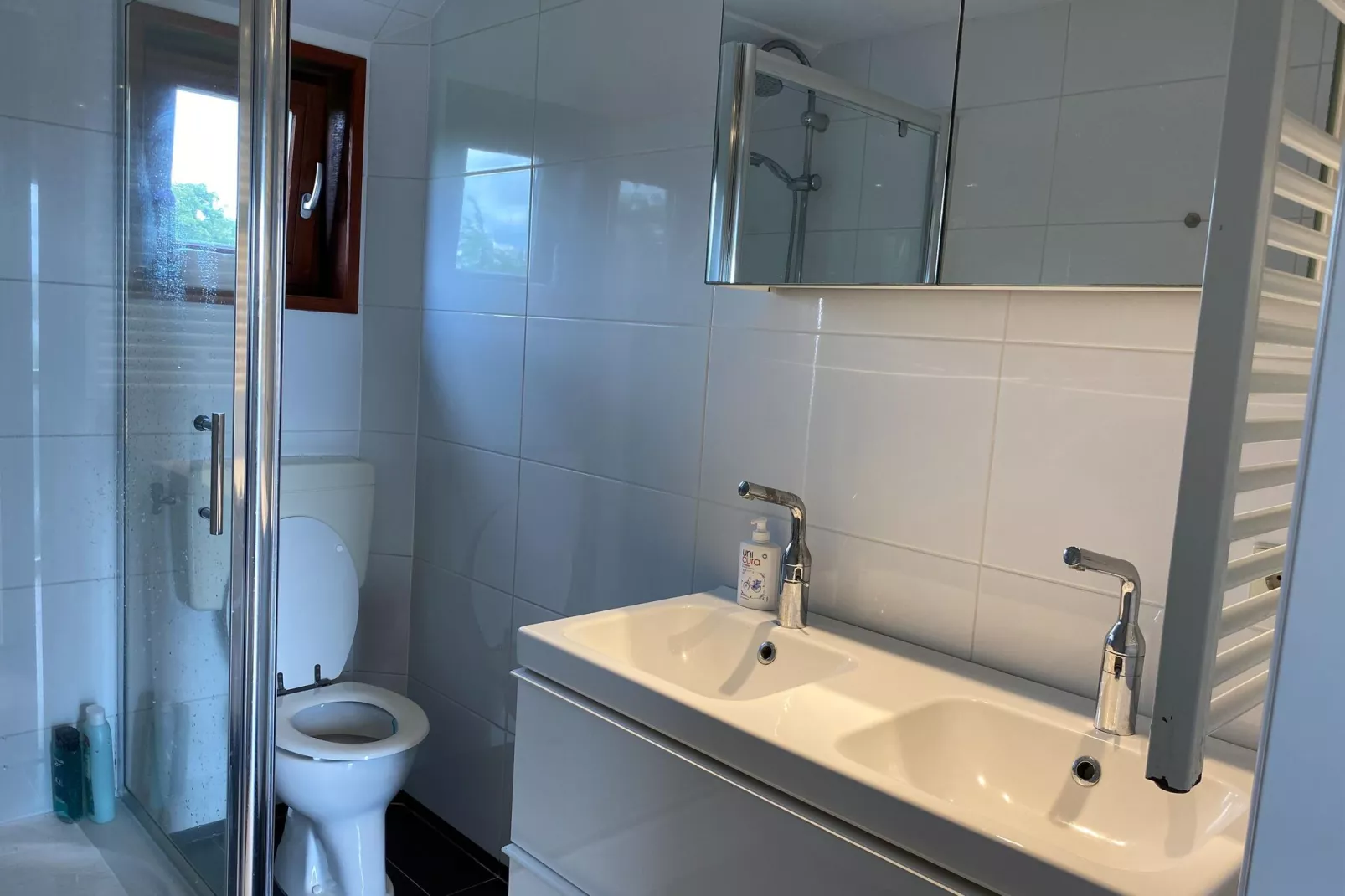 Yné Lijte 68-Bathroom