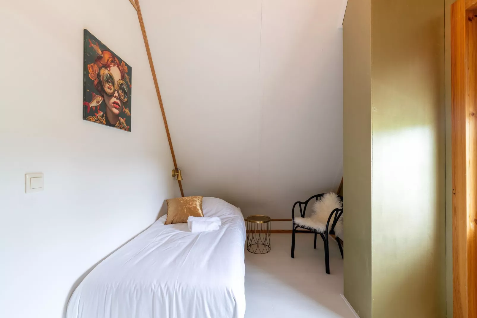 Casa Azul Finse stijl vakantiewoning 6pax aan het Zuidlaardermeer-Bedroom