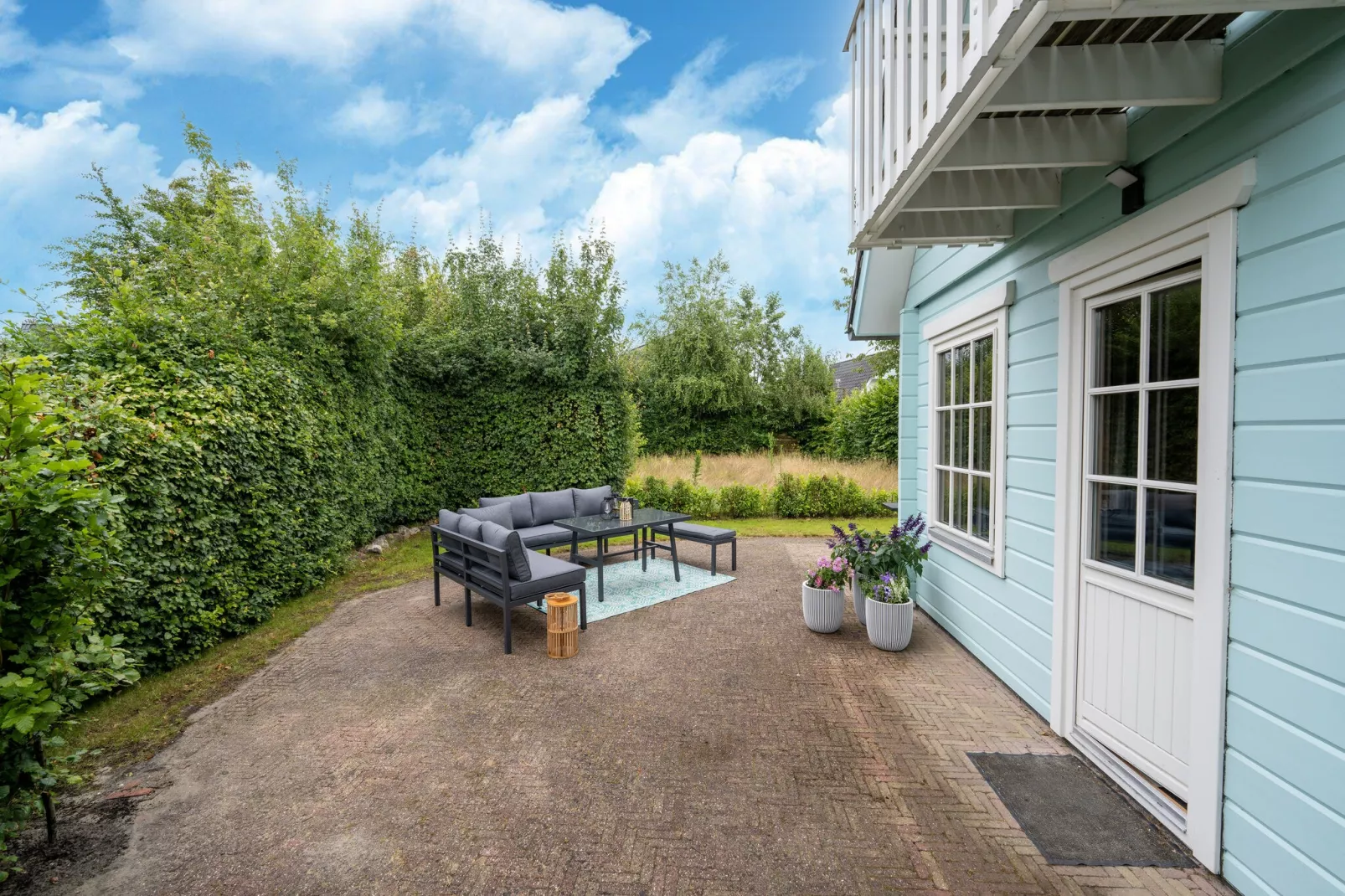 Casa Azul Finse stijl vakantiewoning 6pax aan het Zuidlaardermeer-Terrace balcony