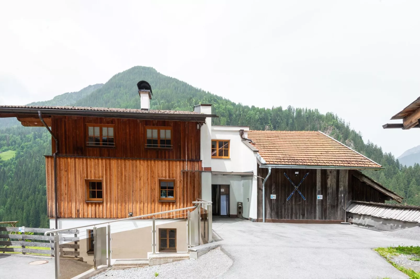 Bergappartement Schernthaner Tobadill-Exterior summer