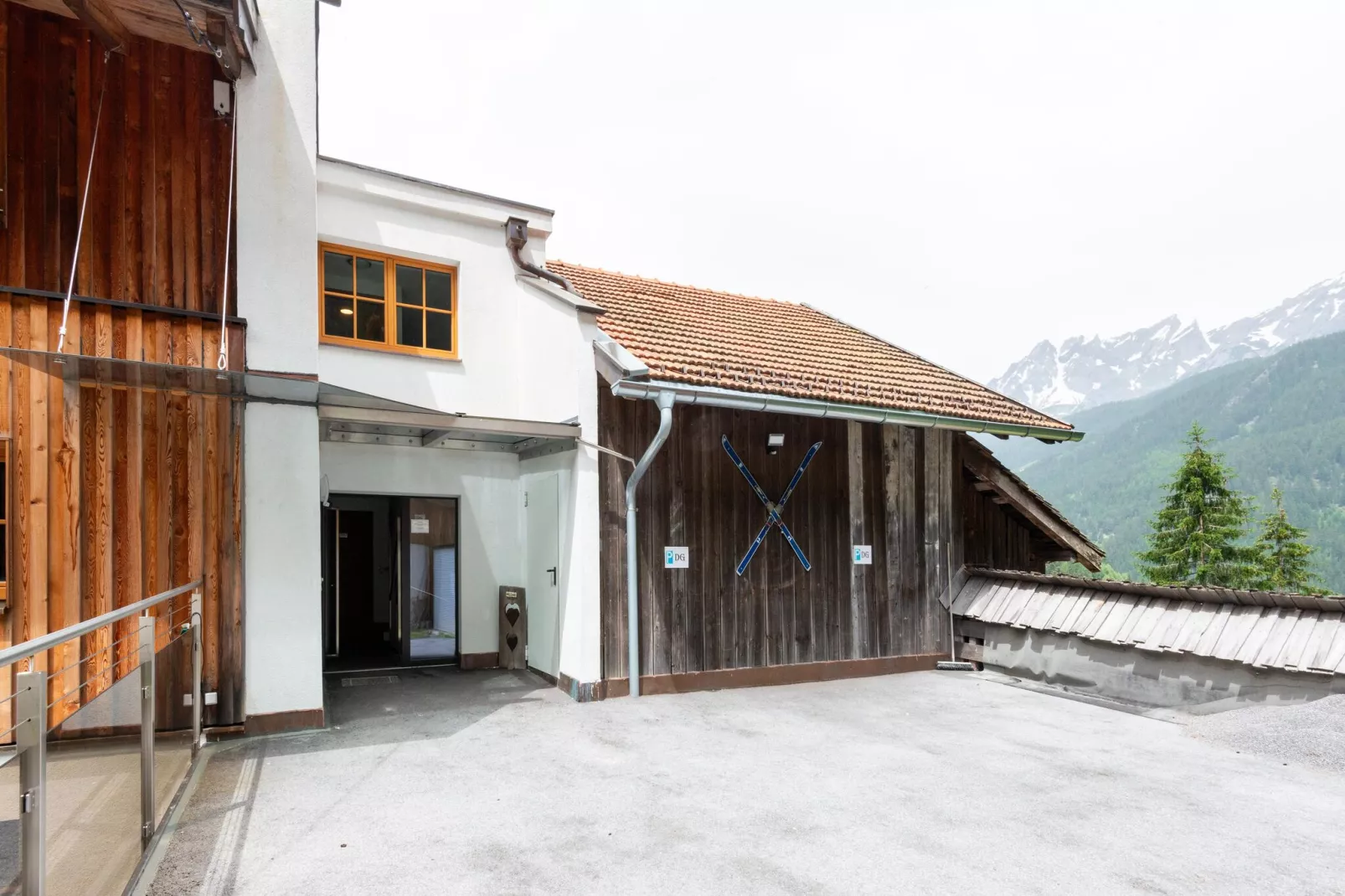 Bergappartement Schernthaner Tobadill-Exterior summer