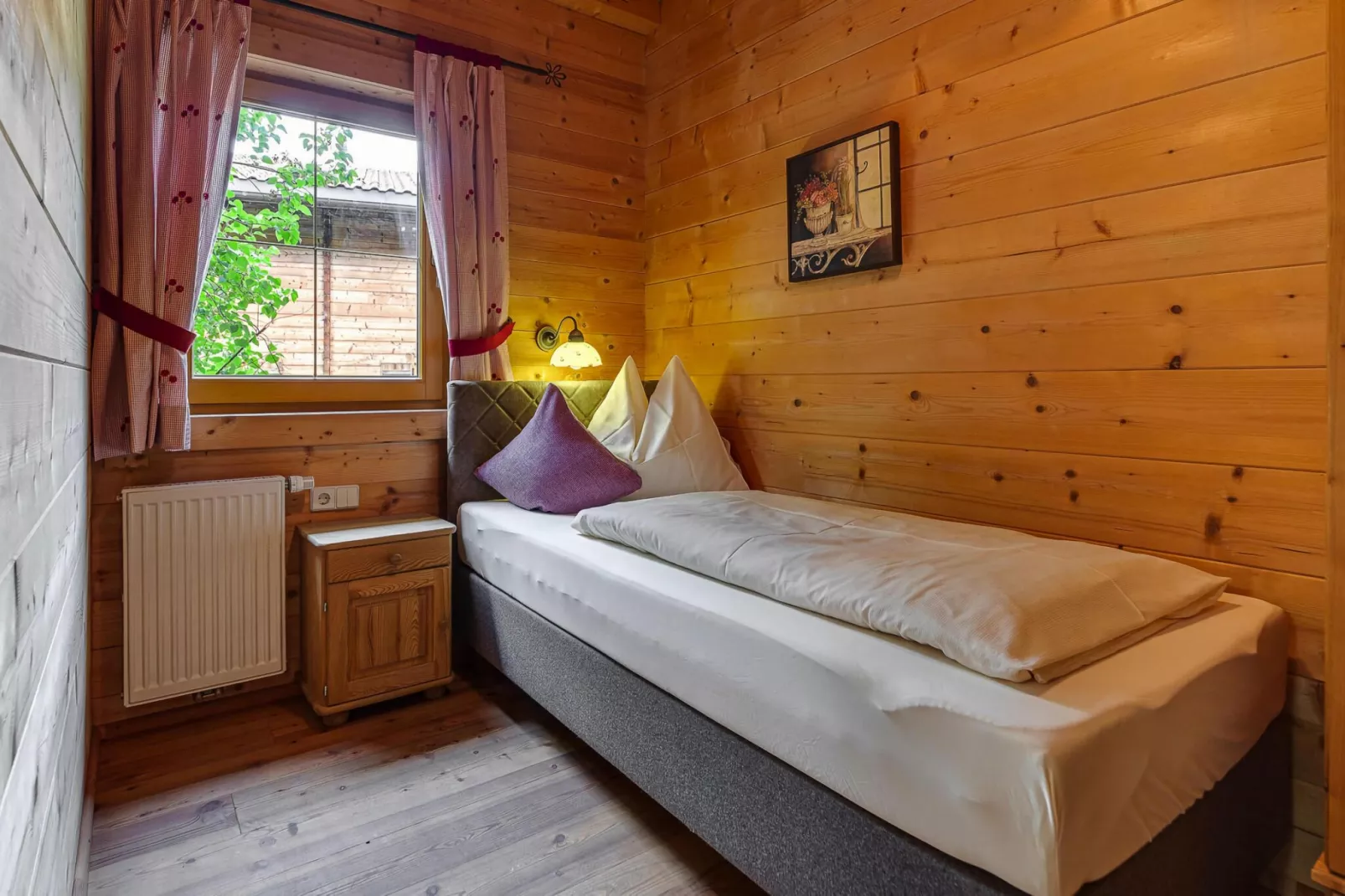 Chalets Almdorf Zillertal Fügen-Haus 4 Personen-Schlafzimmer