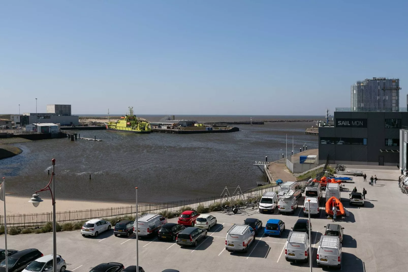 Scheveningen Harbour 28-View summer