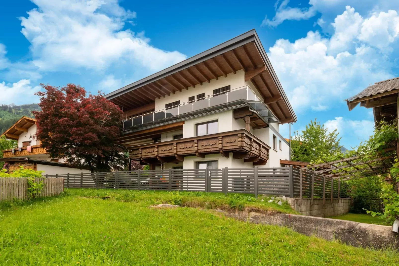 Haus Schwemberger-Exterior summer