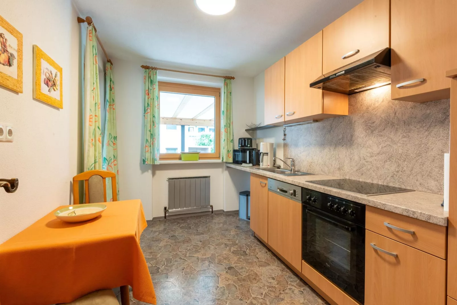 Haus Schwemberger-Kitchen