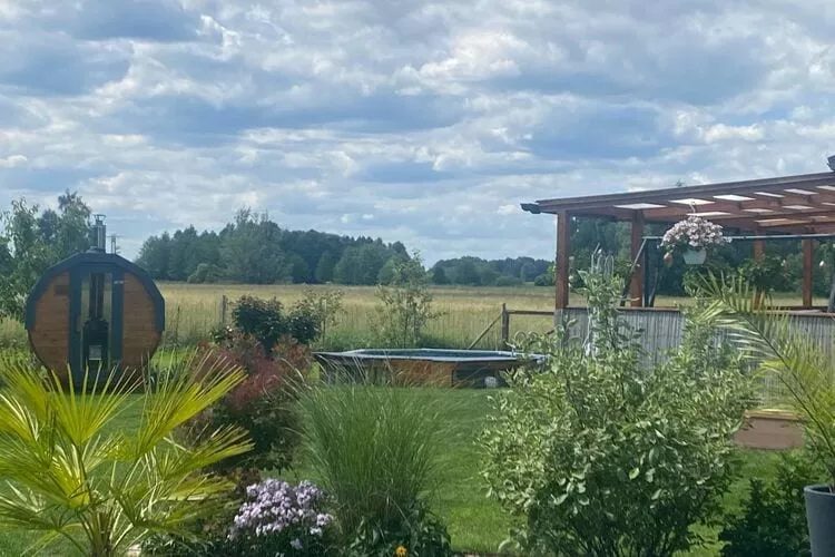 Dom wakacyjny w Stepniczce z sauną i jacuzzi-Jardin d'été