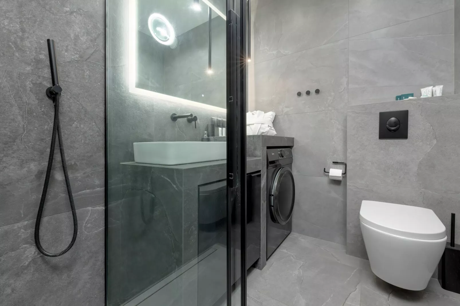 	Apartament Spadochroniarzy 8b/22 Dziwnów-Bathroom