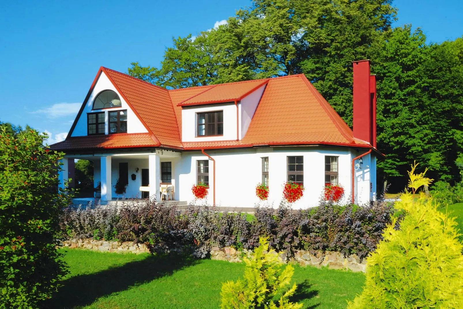 Willa wakacyjna dla 11 osób 182 m2 Knieja koło Polanowa-Exterior summer