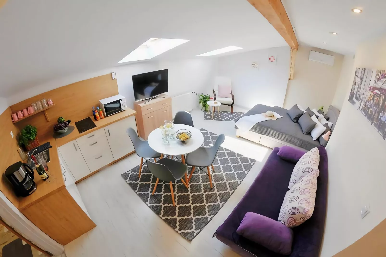 Studio 3-osobowe nr 1 30 m2 na poddaszu Ustronie Morskie-Living room