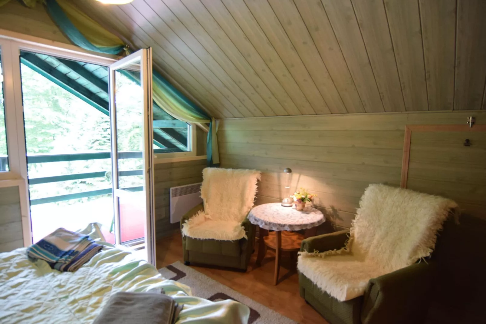 Holiday Home with whirlpool at the lake in Zakowo-Schlafzimmer