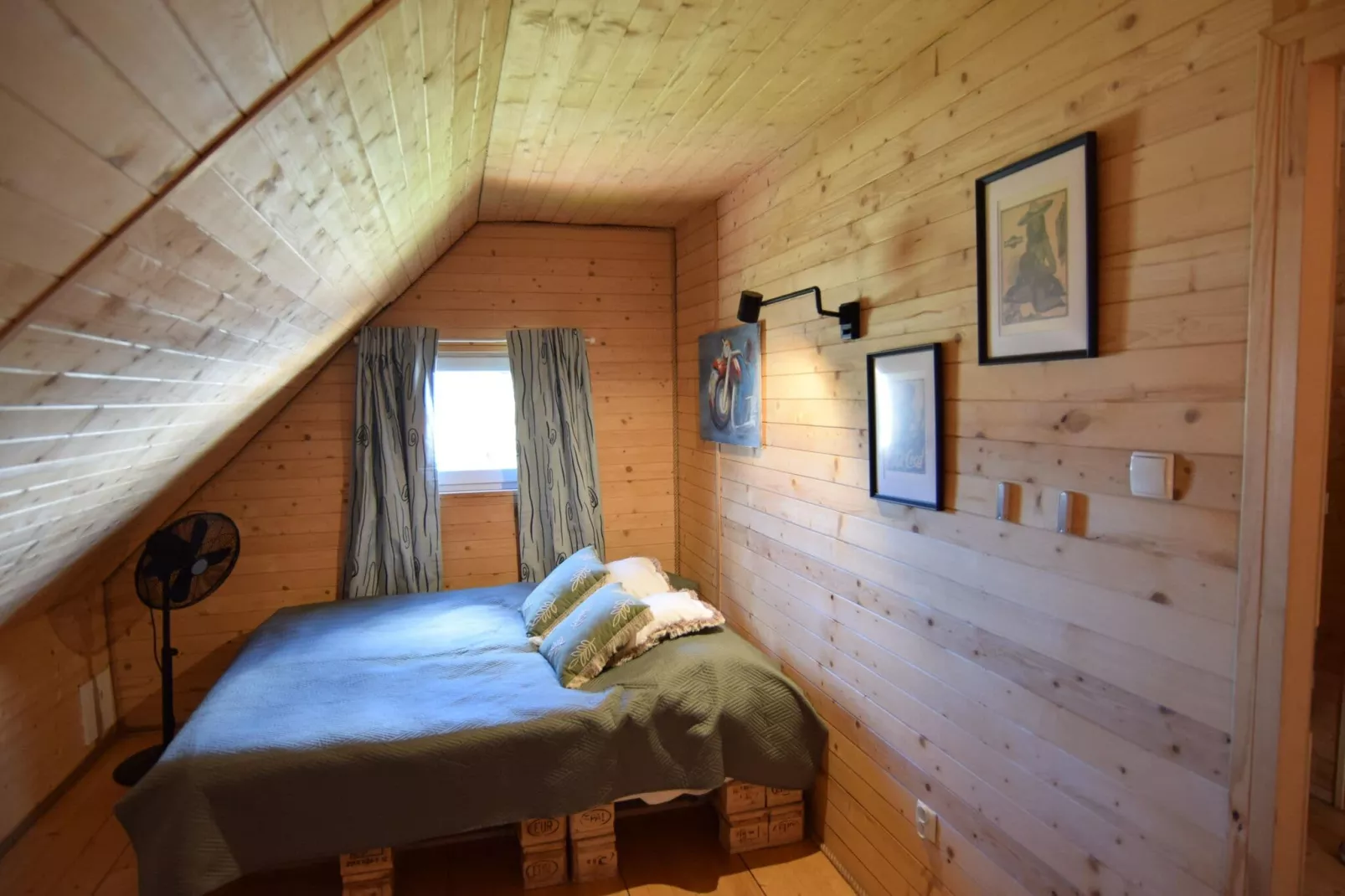 Biker's house-Bedroom