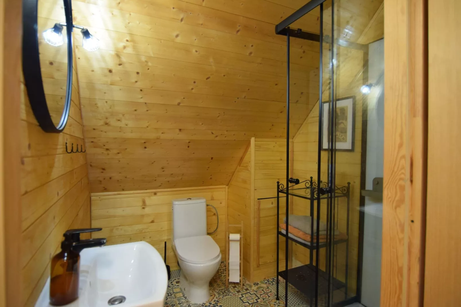 Biker's house-Bathroom