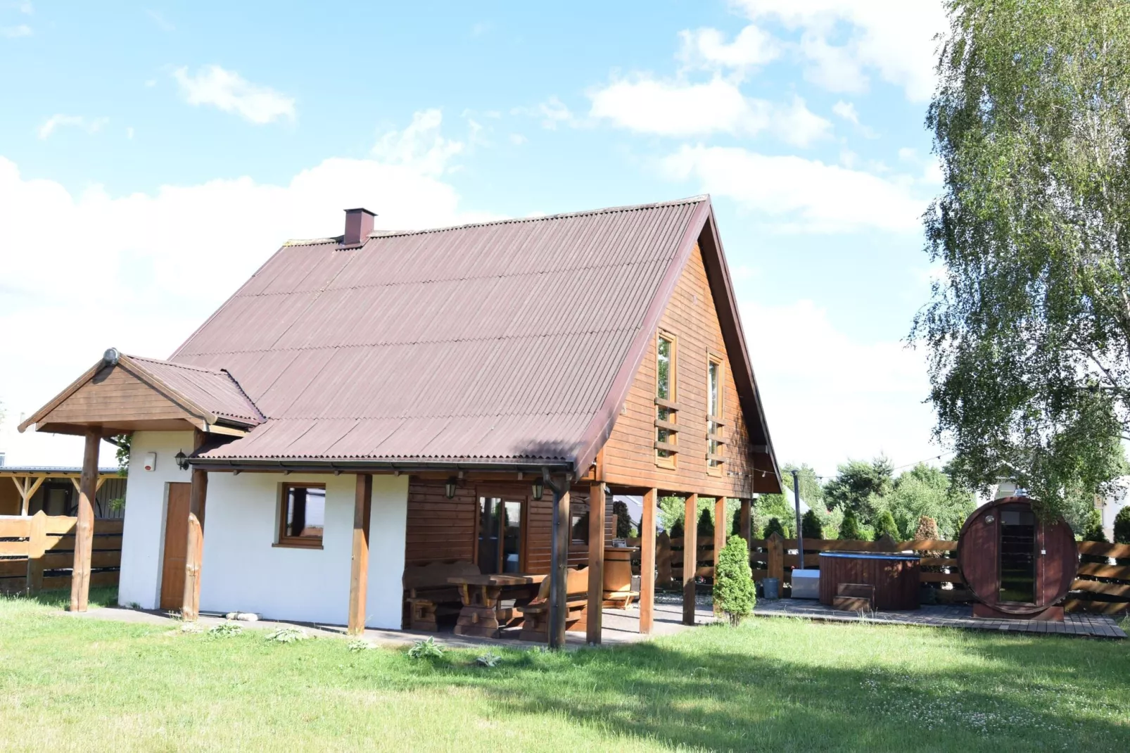 Biker's house-Exterior summer