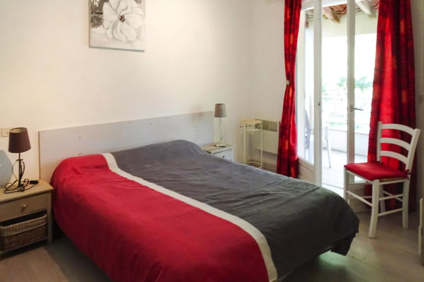 Ferienhaus in Vaison-la-Romaine / Les Pins-Bedroom