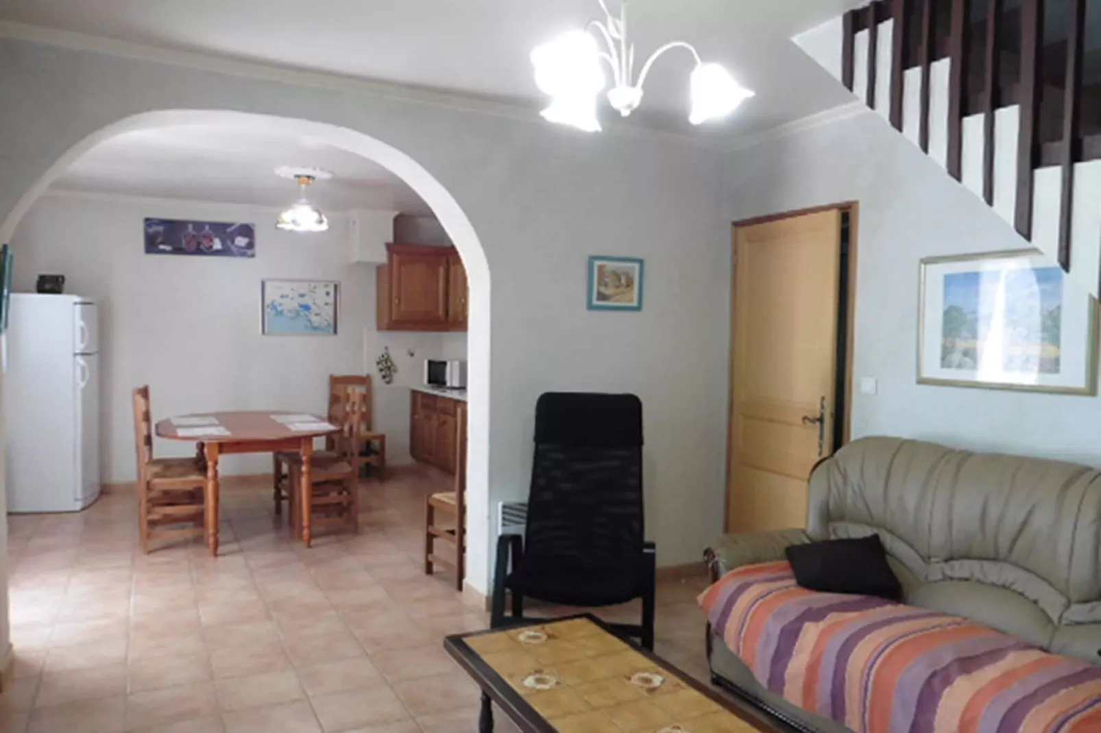 Doppelhaushälfte in Beaucaire-Living room