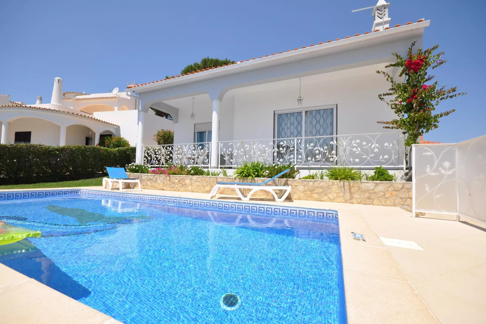 Paloma-Pool