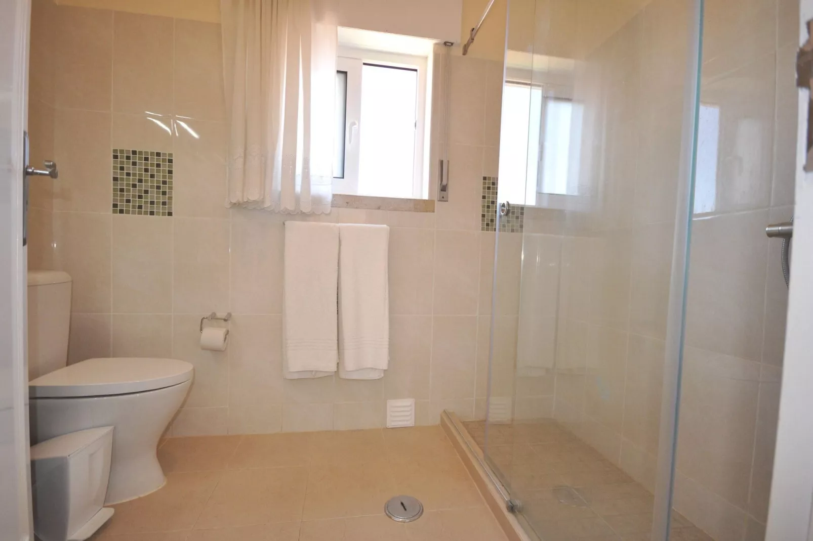 Paloma-Bathroom