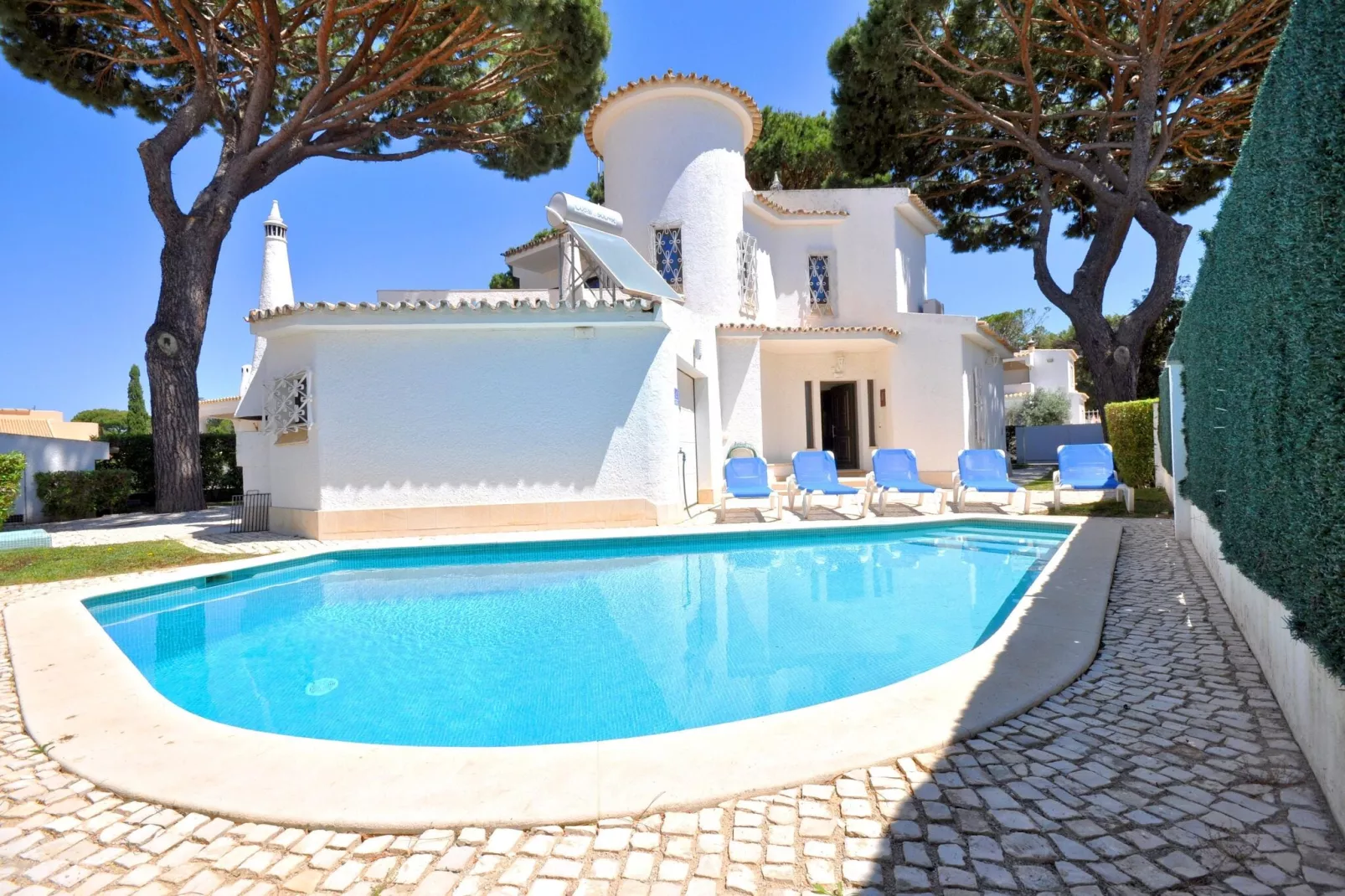 Villa Marcelo-Schwimmbad