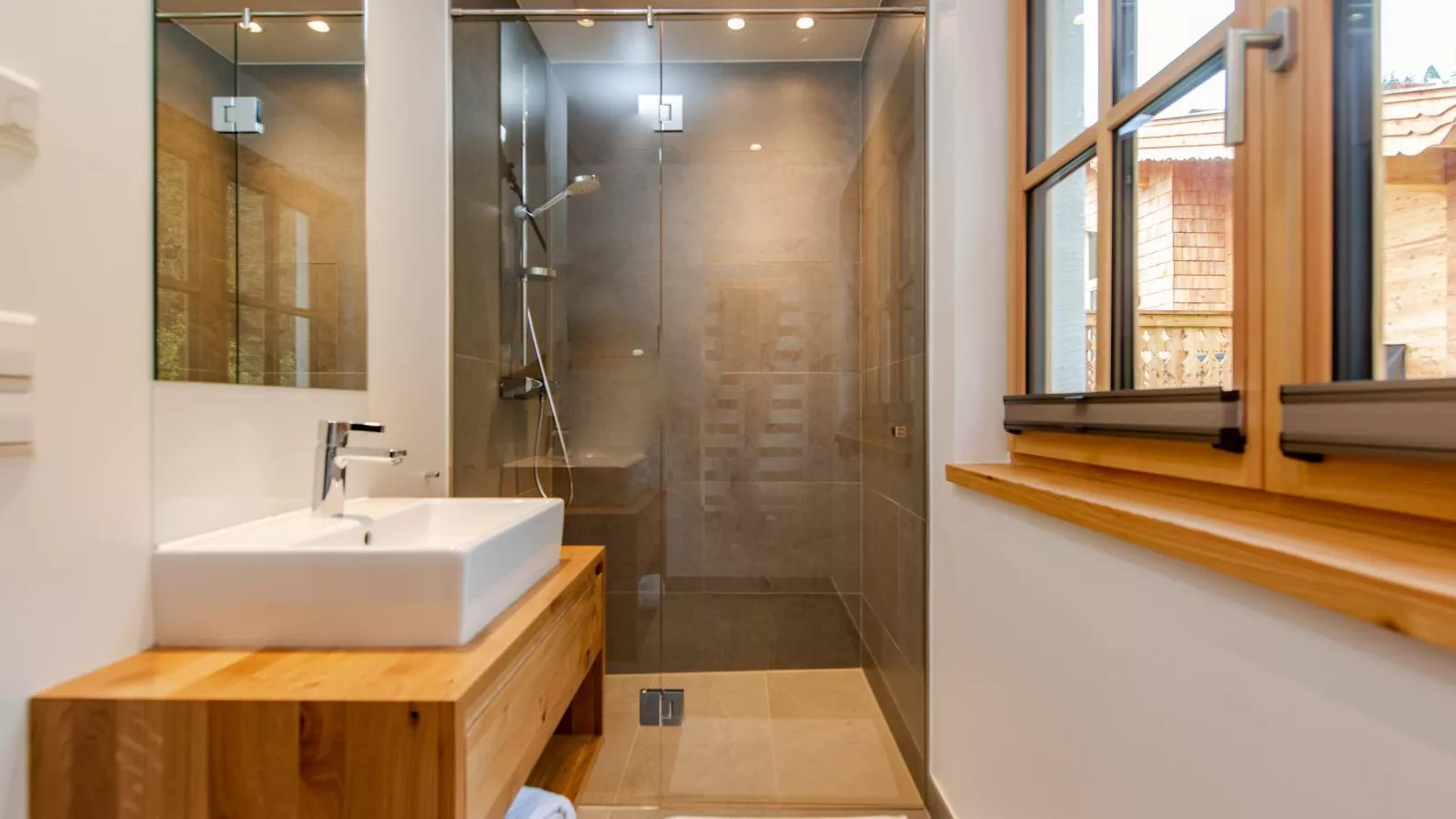 Villa Gradenbach-Bathroom