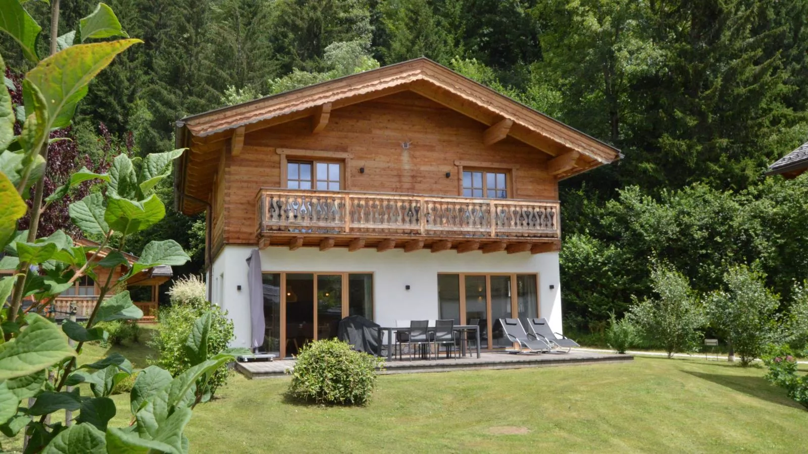Villa Gradenbach-Exterior summer