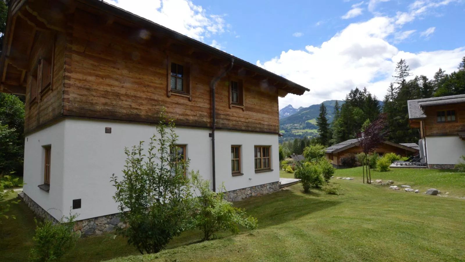 Villa Gradenbach-Exterior summer