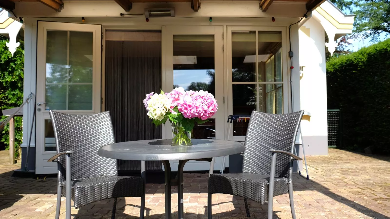 Wellnesshuisje Kalheupink-Terrace balcony