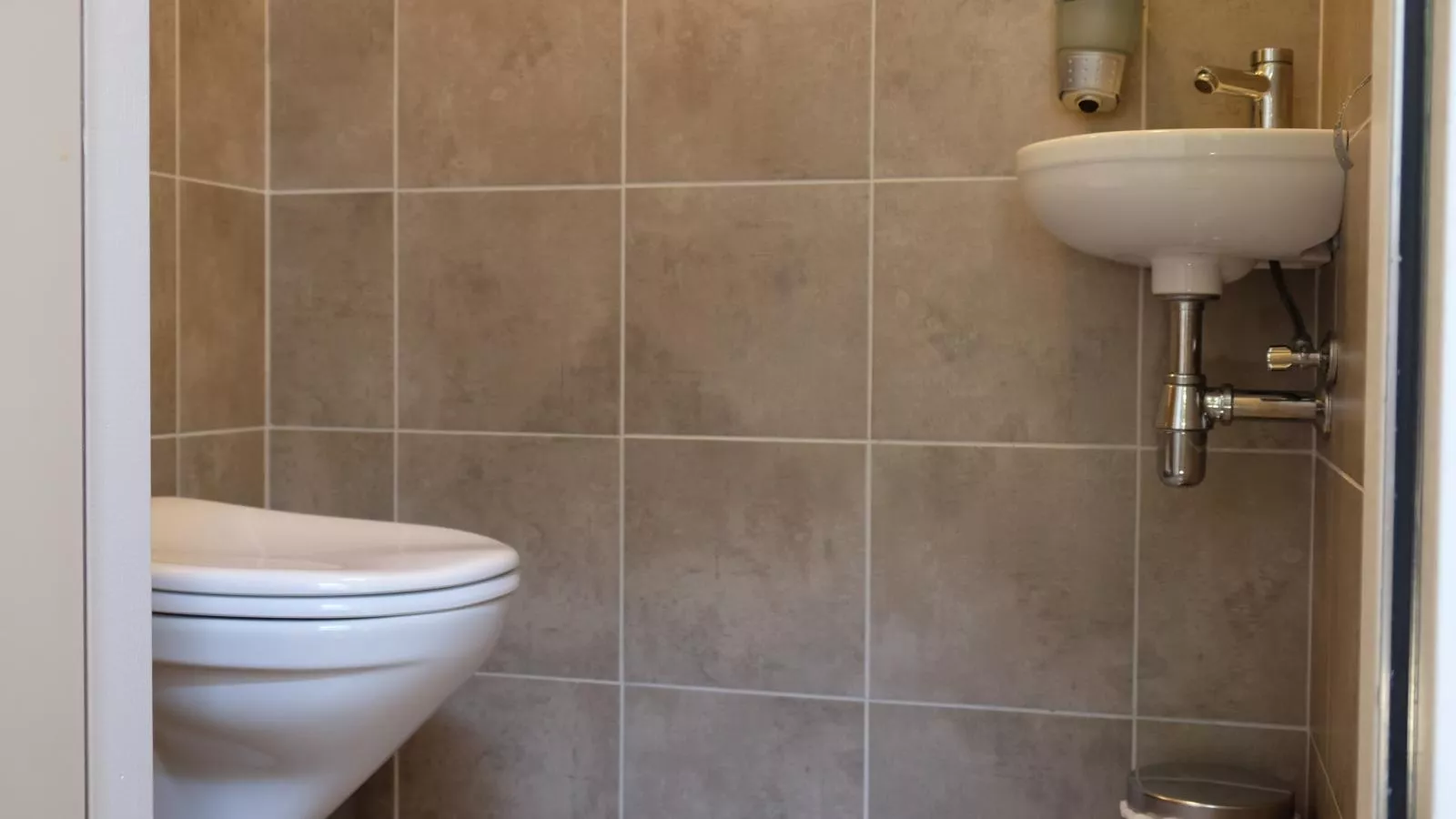 Wellnesshuisje Kalheupink-Bathroom