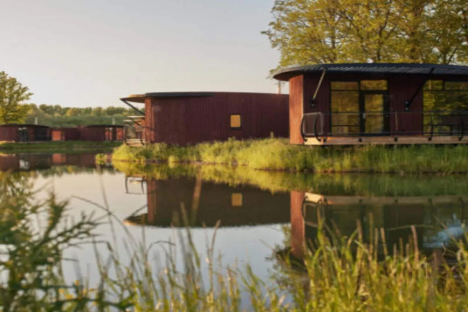 The Easy Accessible Leaf by YourNature-Exterior summer