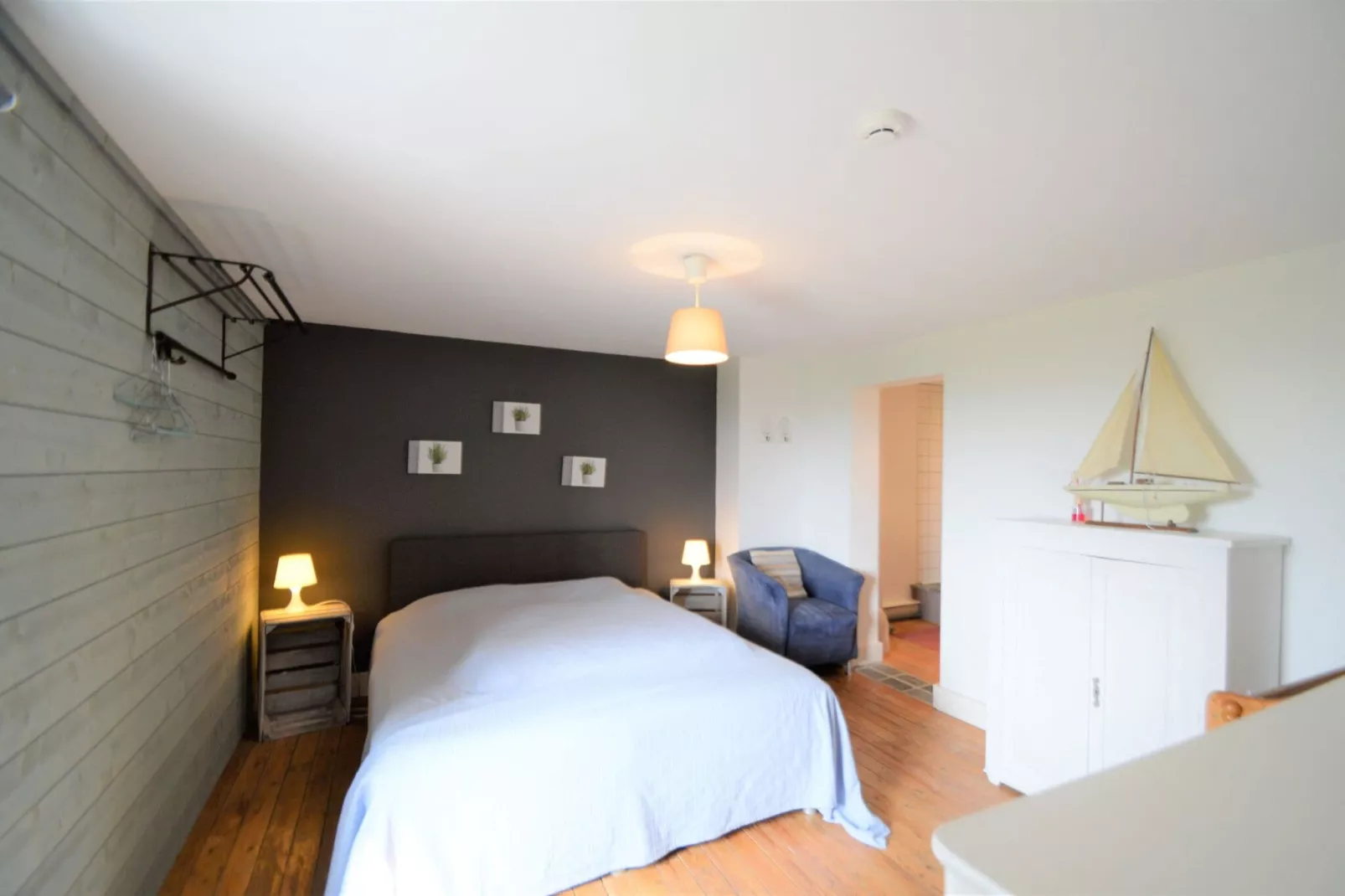 Côté Campagne 9-Bedroom