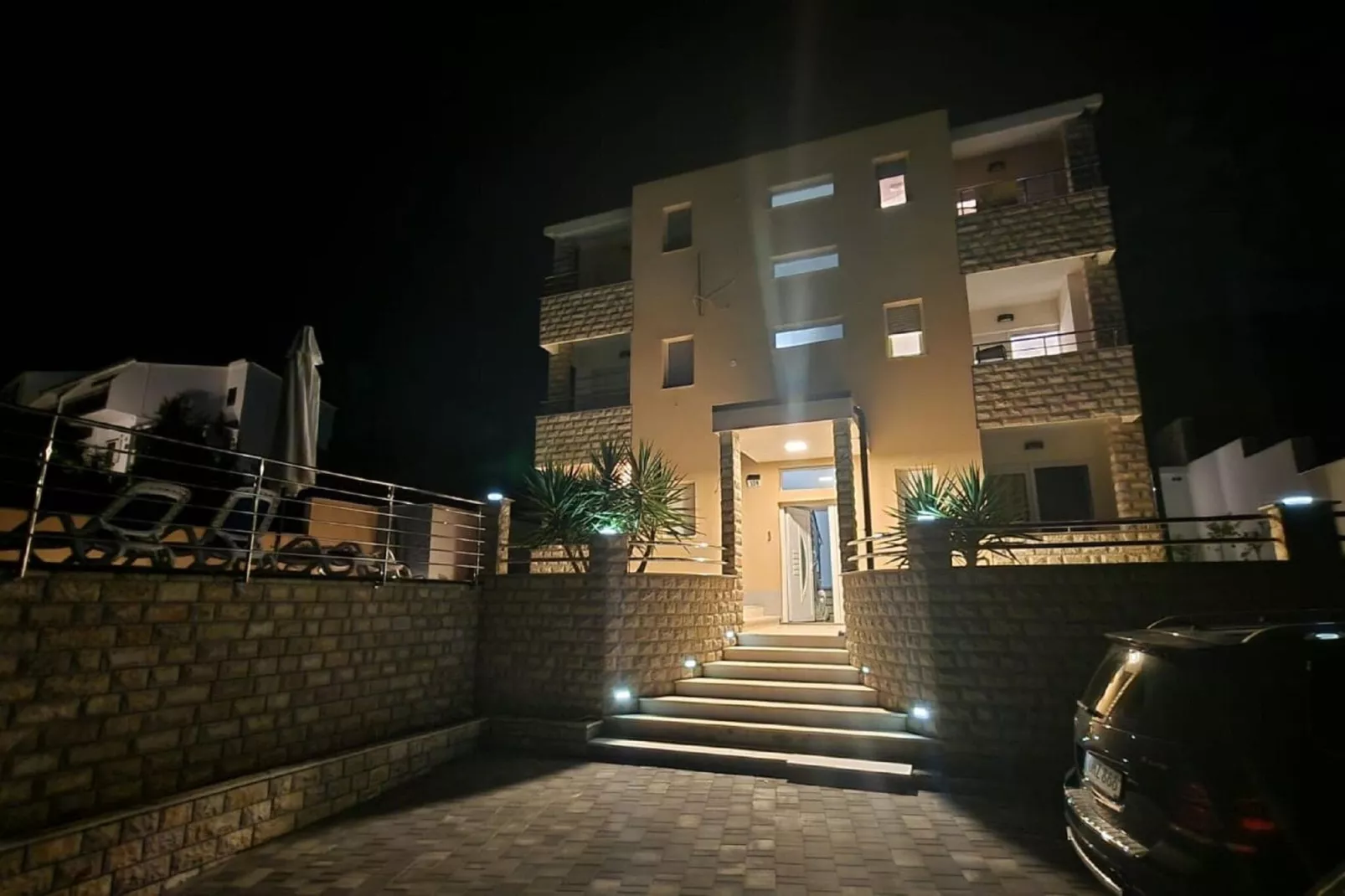 Luna Maris Apartment 2-Exterior summer