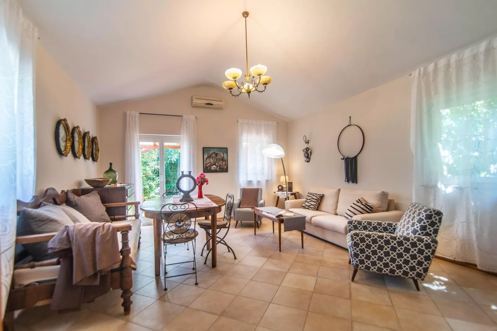 Casa Oliva-Living room