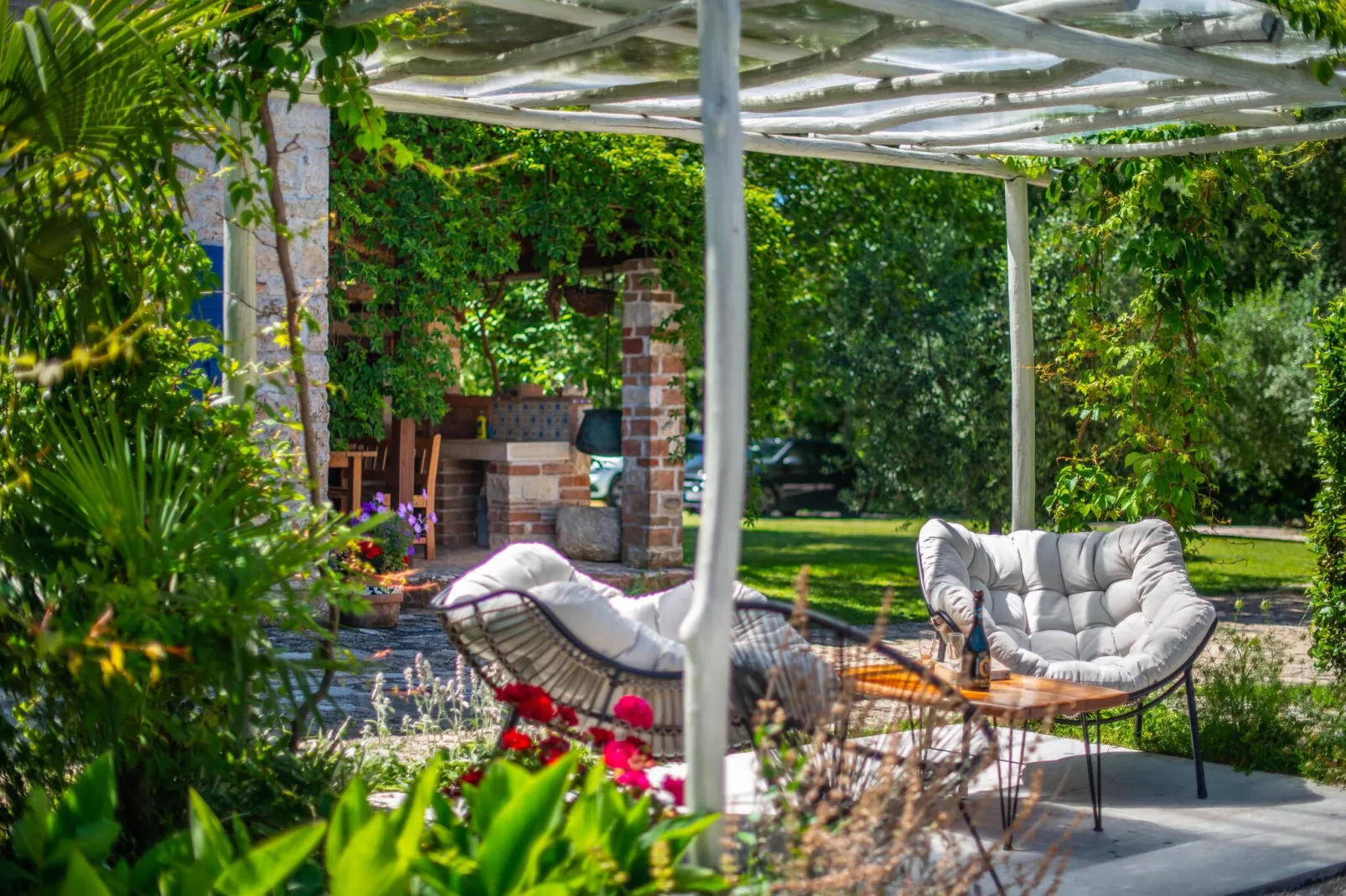 Casa Oliva-Gardens summer