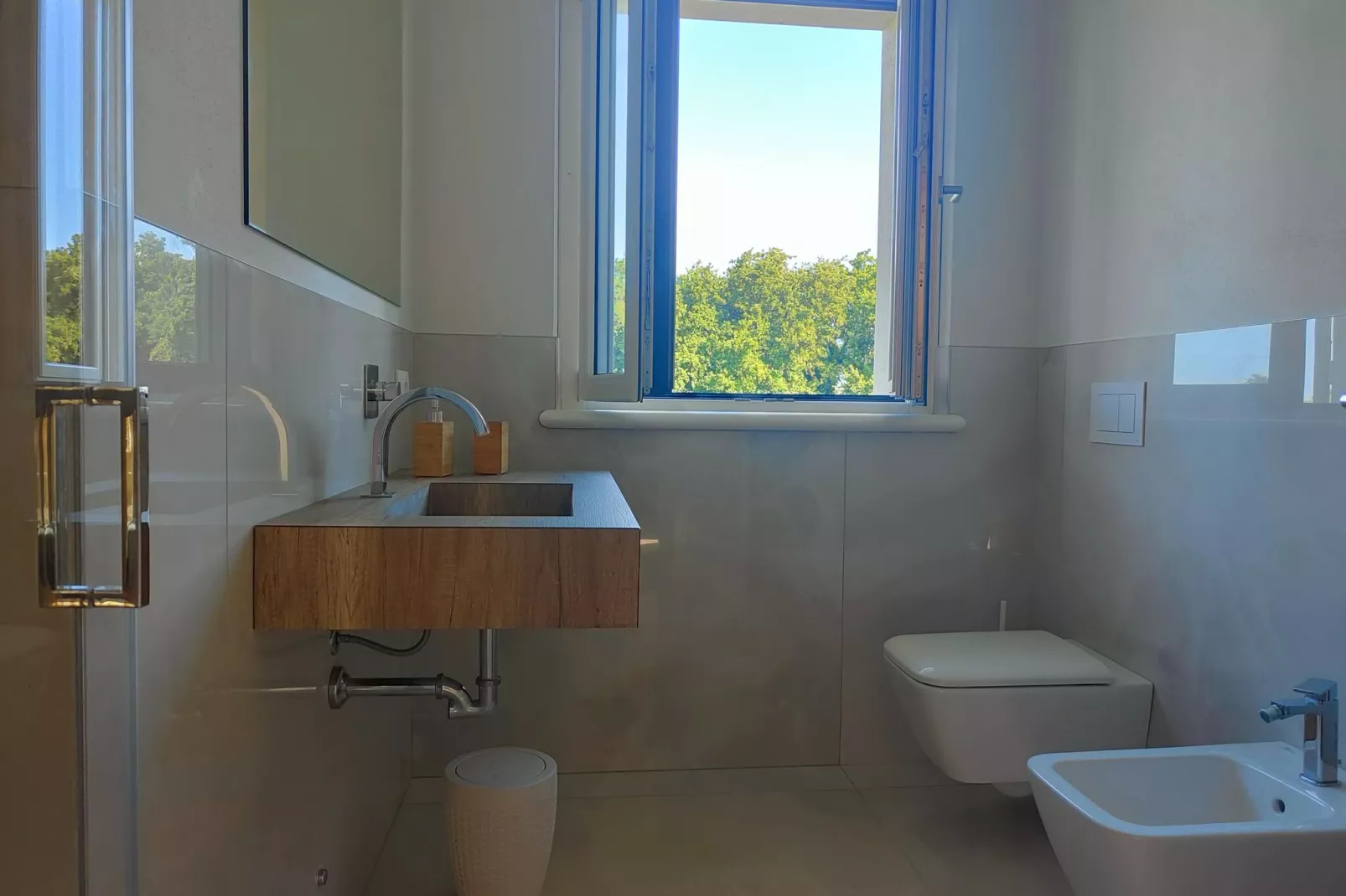 Casa Simone Lido di Camaiore-Bathroom