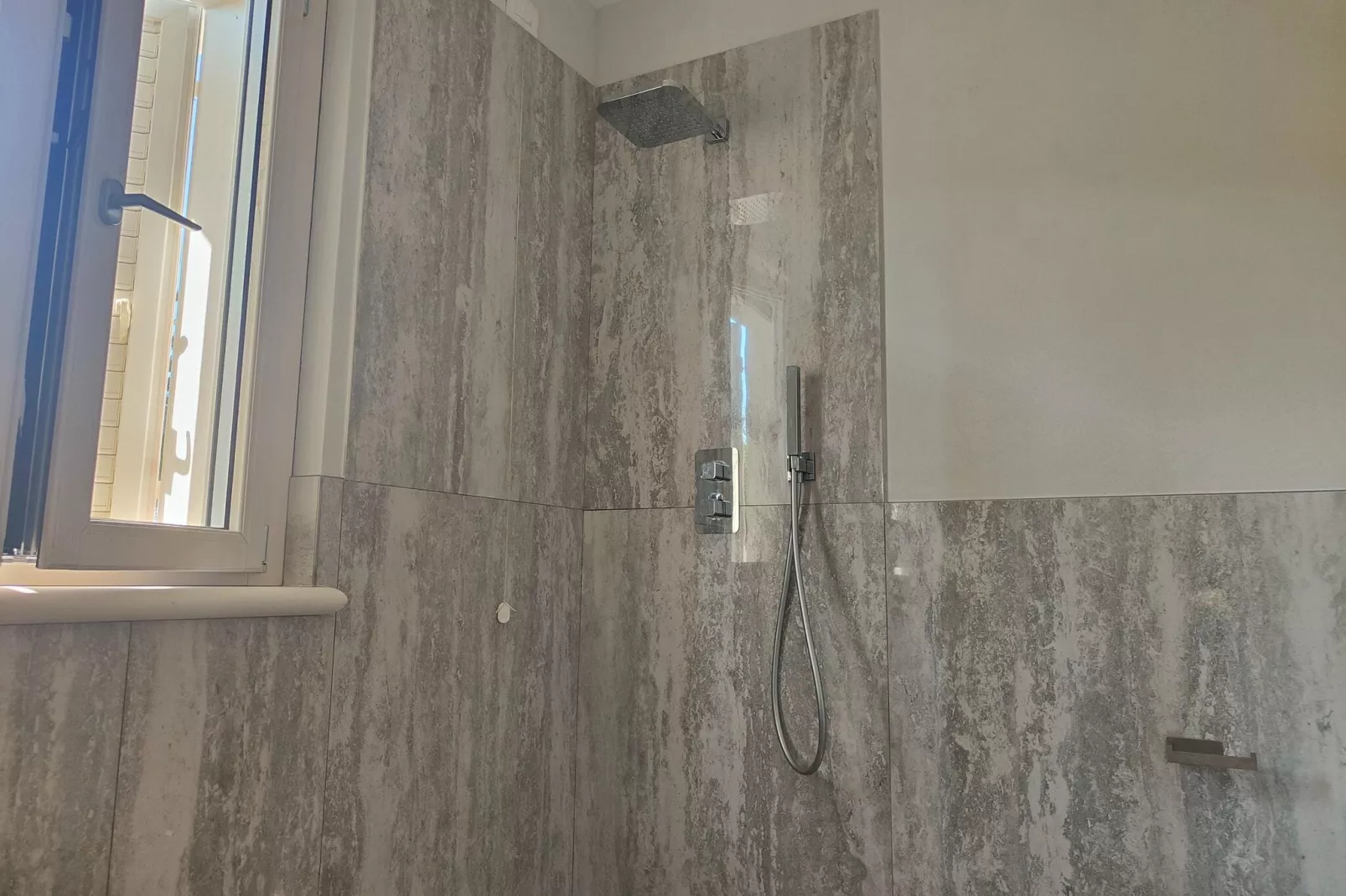 Casa Simone Lido di Camaiore-Bathroom