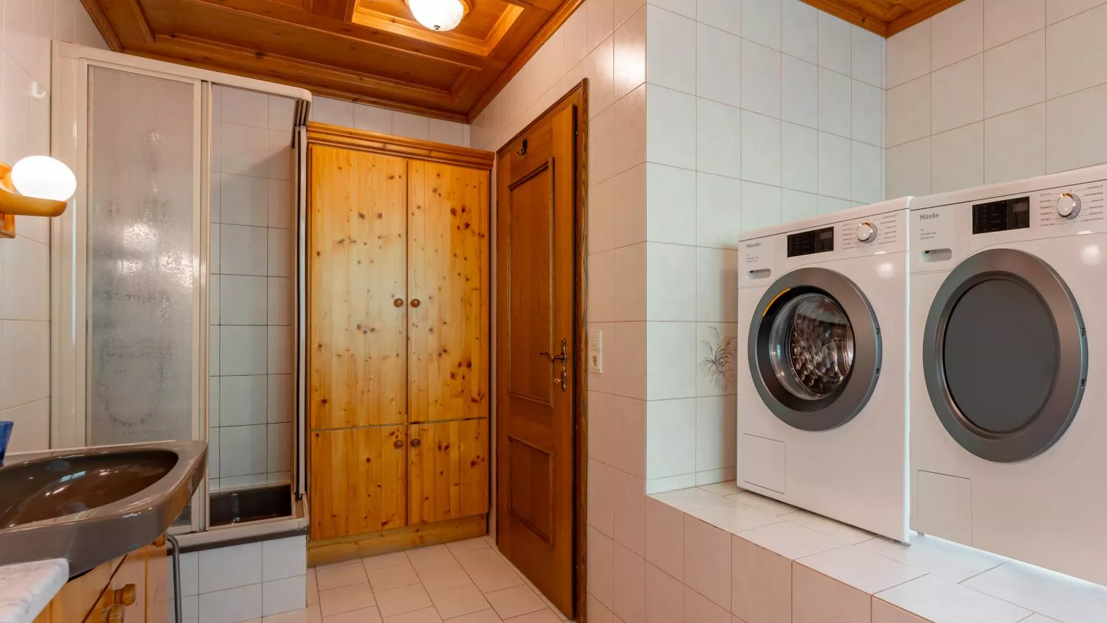 Chalet Sandra-Bathroom