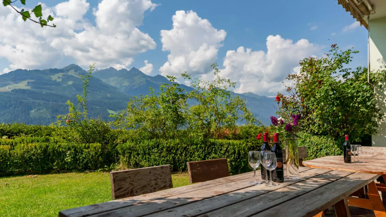 Chalet Sandra-Terrace balcony