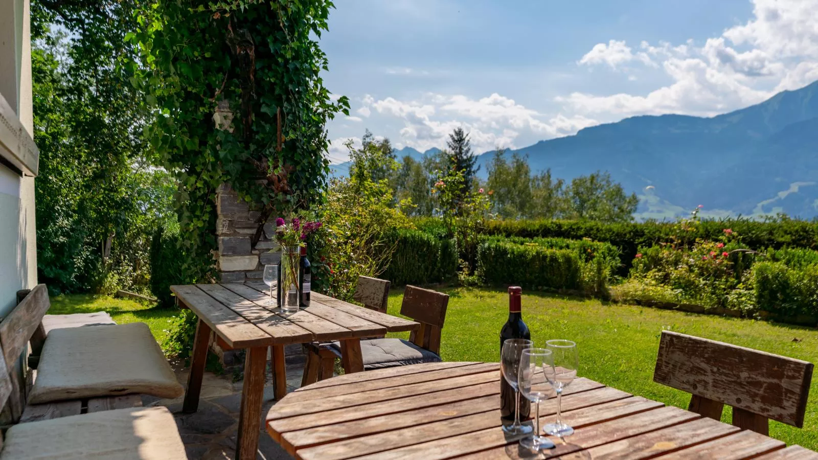 Chalet Sandra-Terrace balcony