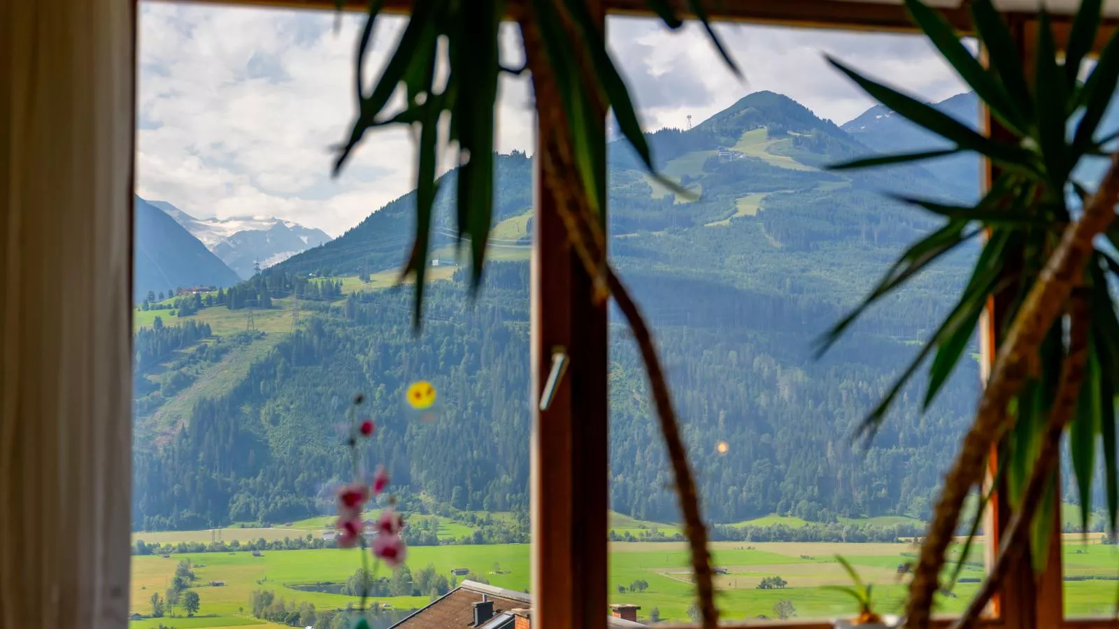 Chalet Sandra-View summer