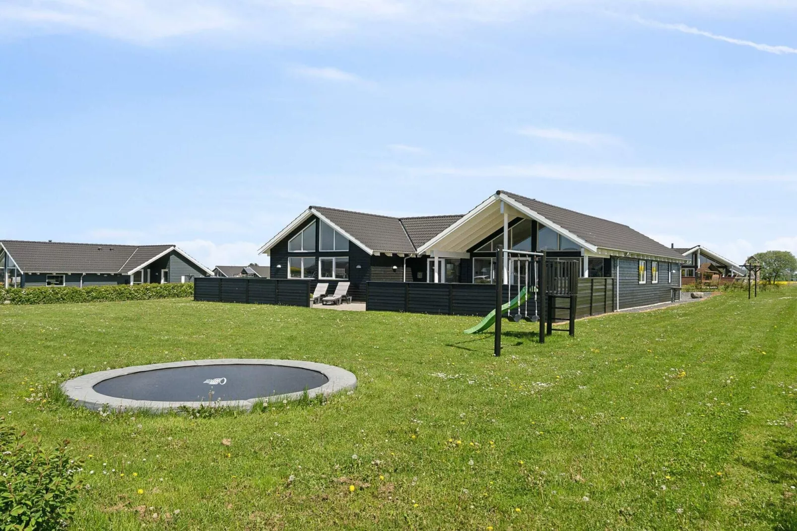 Luxurioses Strandhaus mit Pool -- By Traum Ferienwohnungen