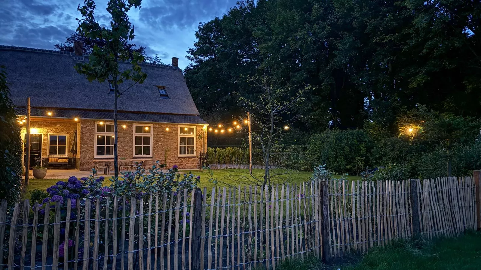 Het Hoevehuys-Exterior summer