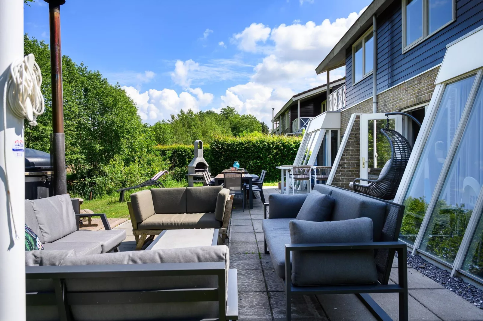 18 pers Ellersinghuis wellness met houtgestookte hottub-Terrace balcony