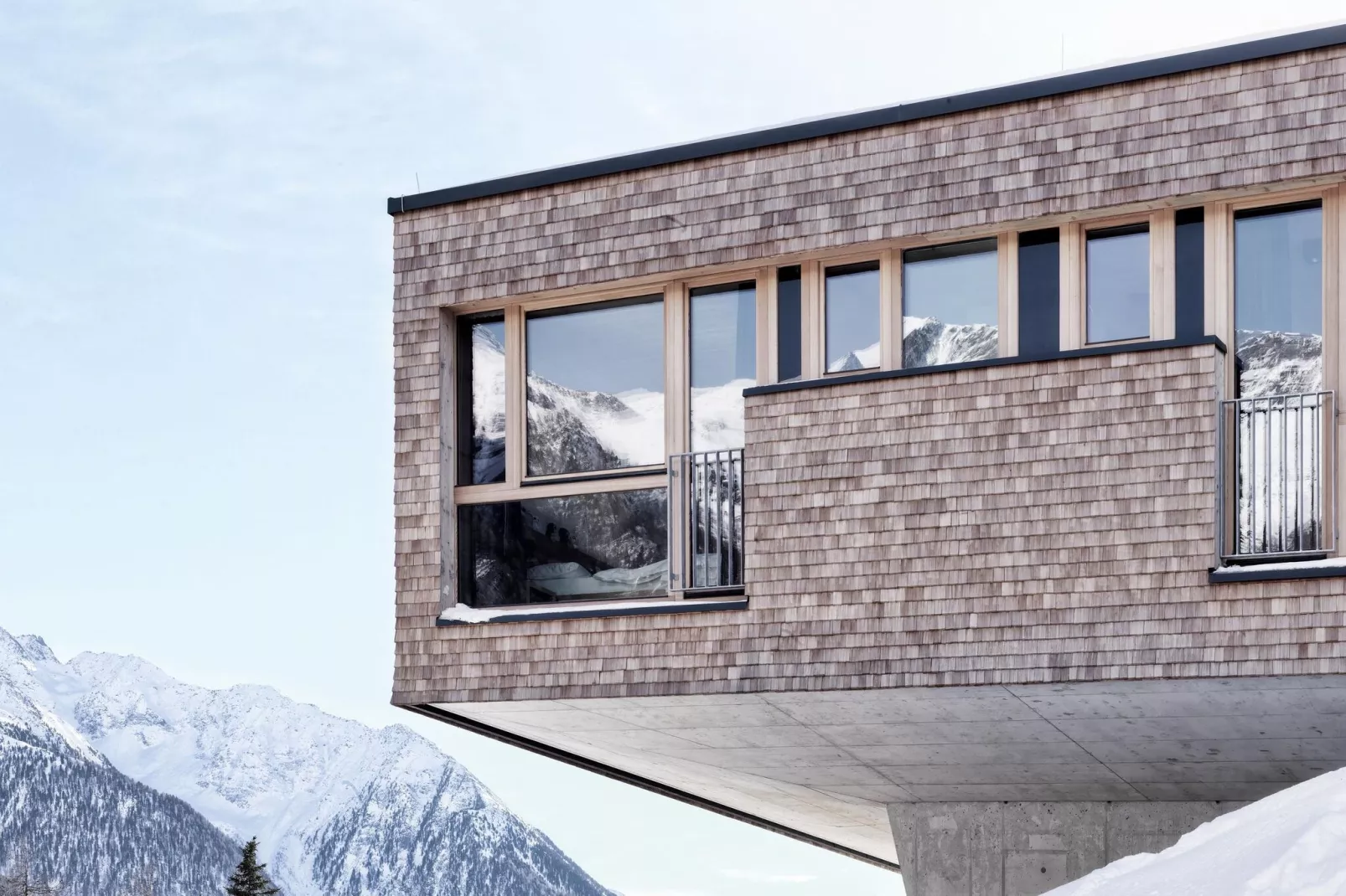 Gradonna Mountain Resort - Deluxe-Exterior winter