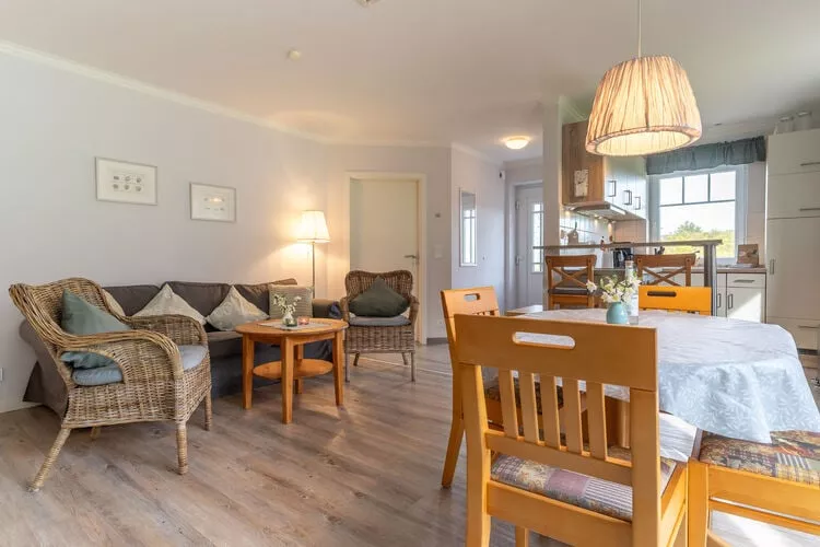 Ferienwohnung Friesenkind-Dining room