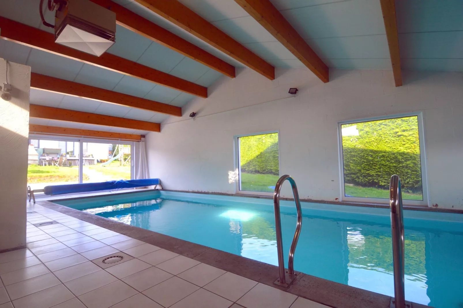 Chantegrillet-Pool