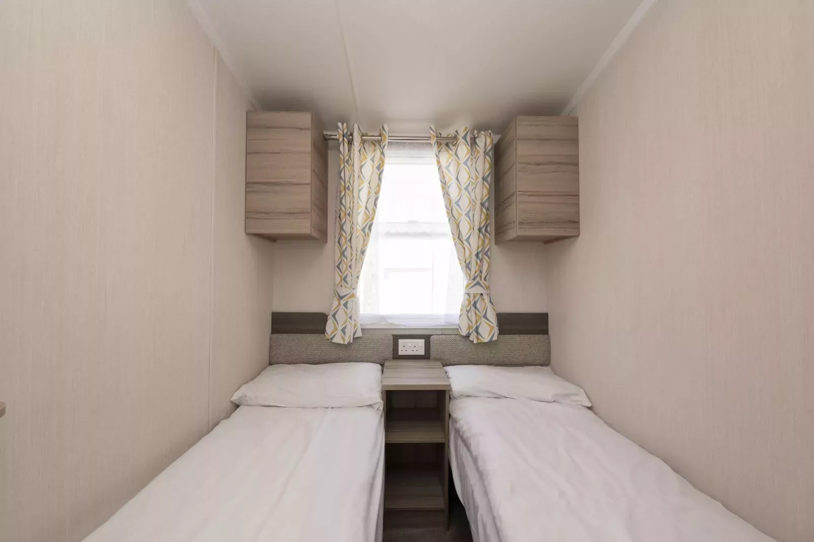 Sunset Pet Friendly-Bedroom